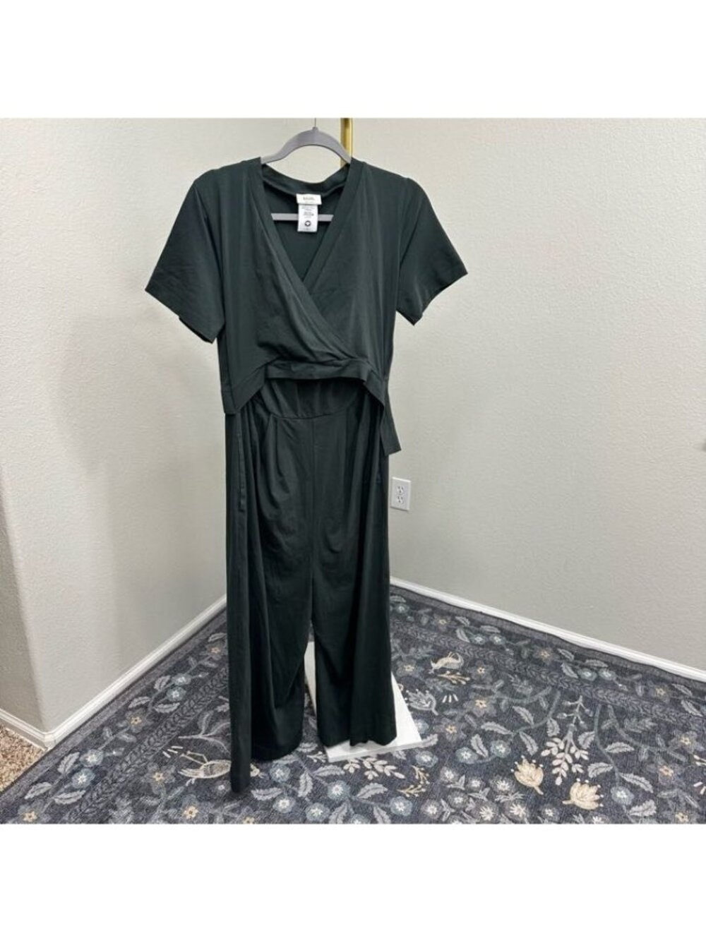 Boob Design Amelia Maternity Nursing Vneck Wrap Jumpsuit Romper Womens sz Large